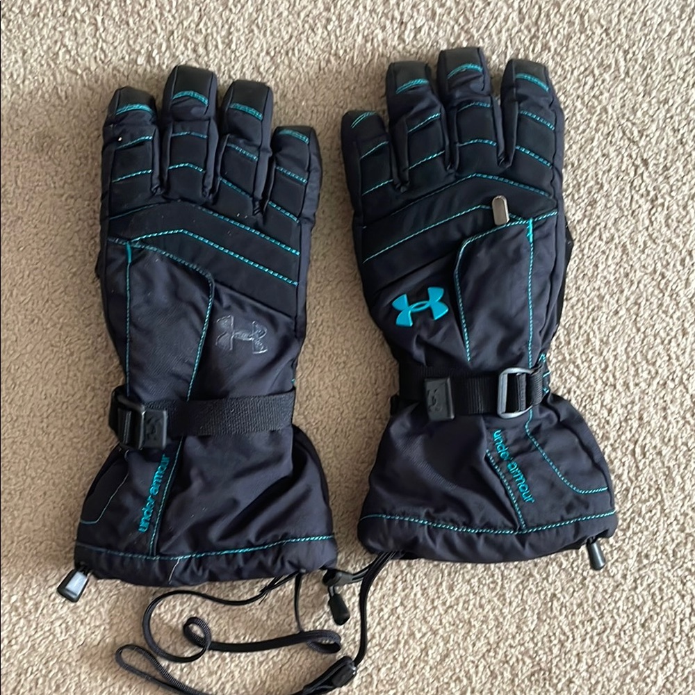 Under Armour gloves